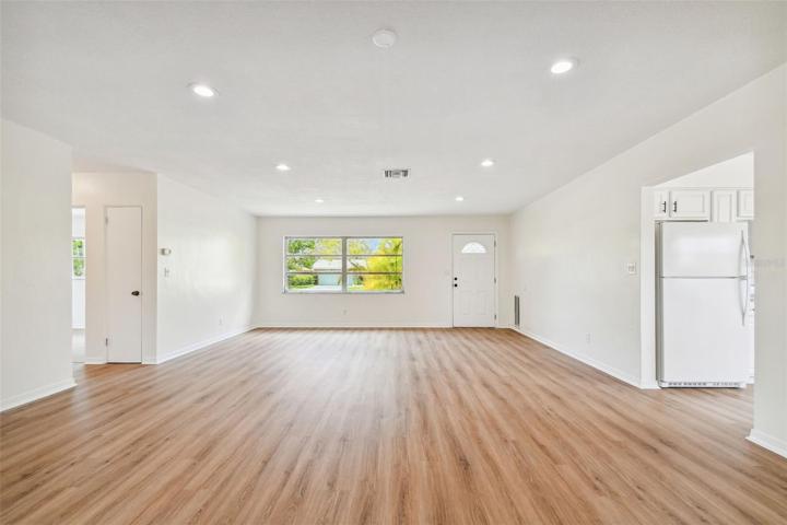 Living/dining room