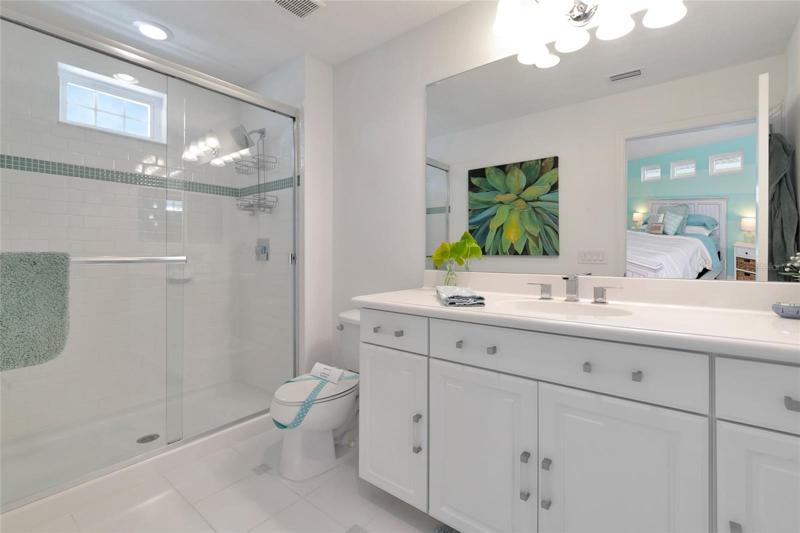 Primary ensuite bathroom