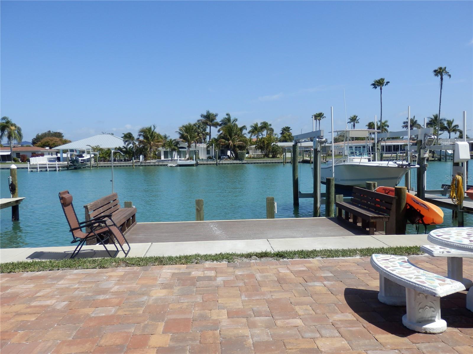 COMMON DOCK