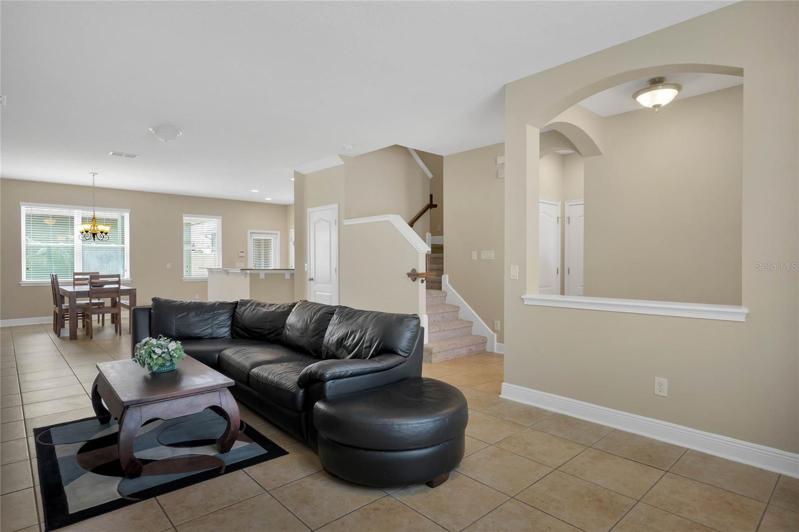 Light and bright spacious great room.