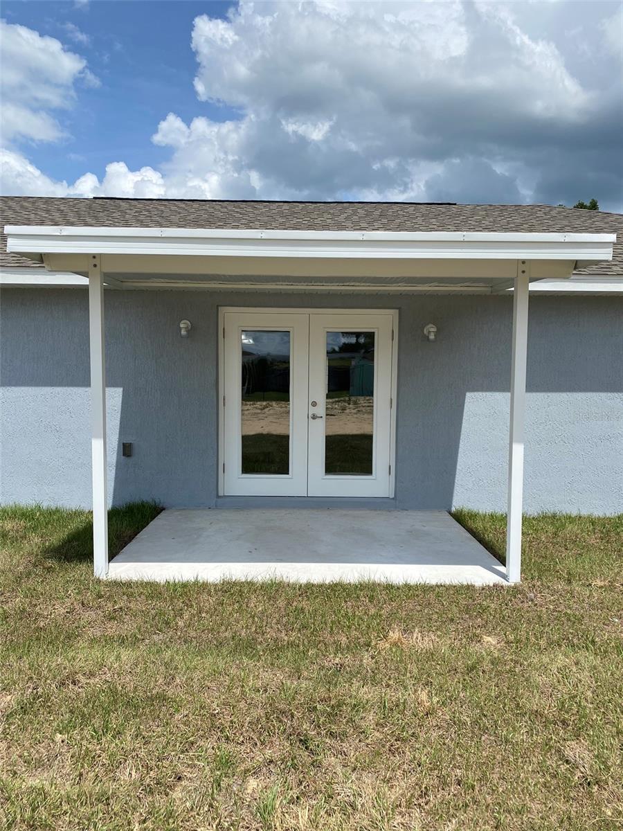 Covered Rear Patio
