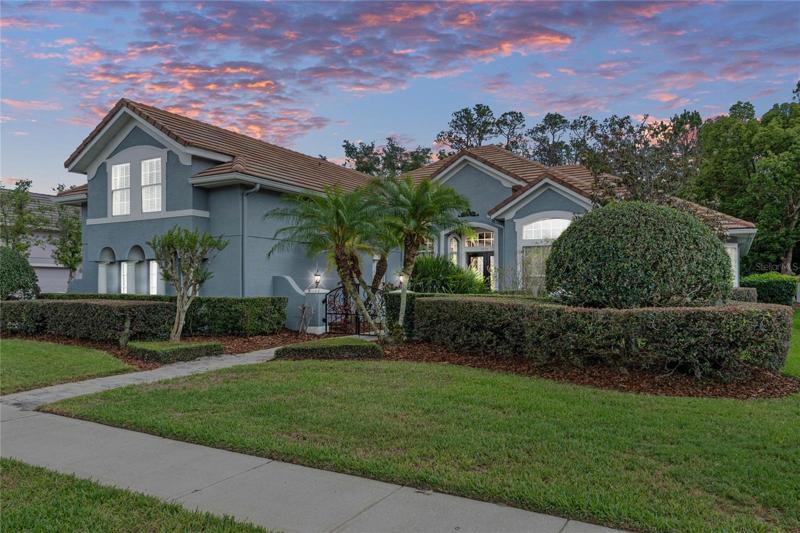 This gorgeous home is situated in a gated community just minutes from all the theme parks and Restaurant Row