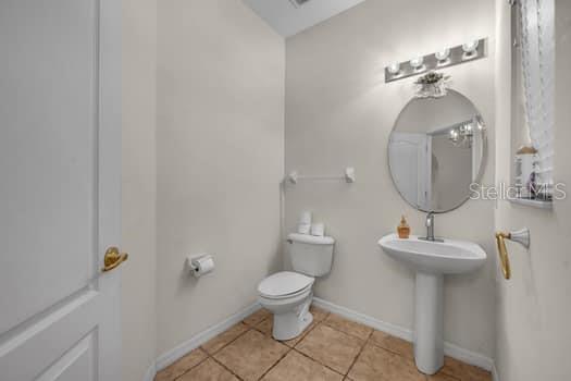 DOWNSTAIRS 1/2 BATH