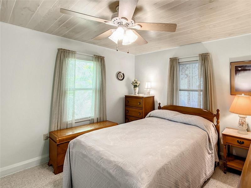 Guest bedroom