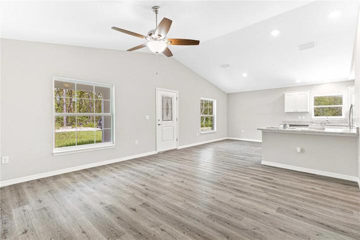 Kitchen & Dining Areas