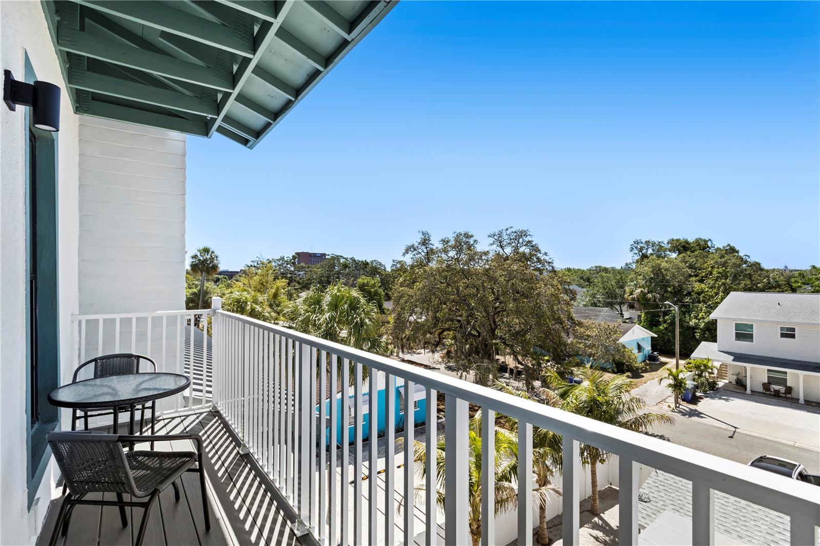 2nd Floor Balcony
