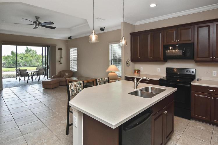 Kitchen, living room