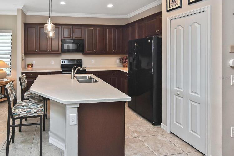 Kitchen, living room