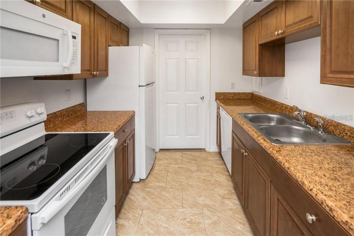 Kitchen & Laundry Room