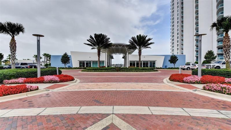 Marina Grande entrance