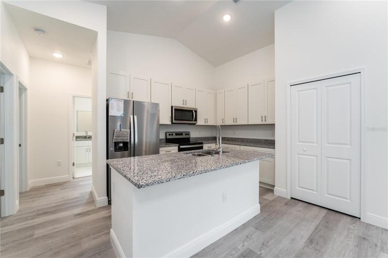 Stainless steel appliances, Soft-close 42