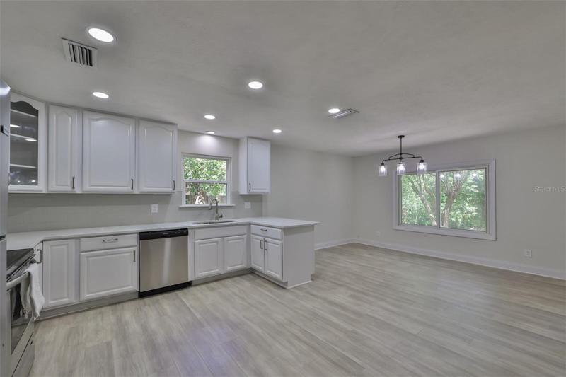Kitchen & Dining Room