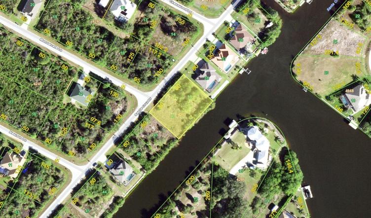 View of intersecting canals.