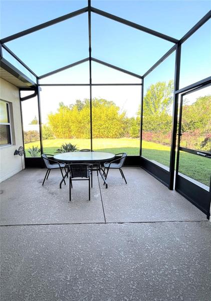 Relax on the Lanai