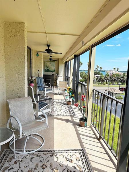 LARGE BALCONY