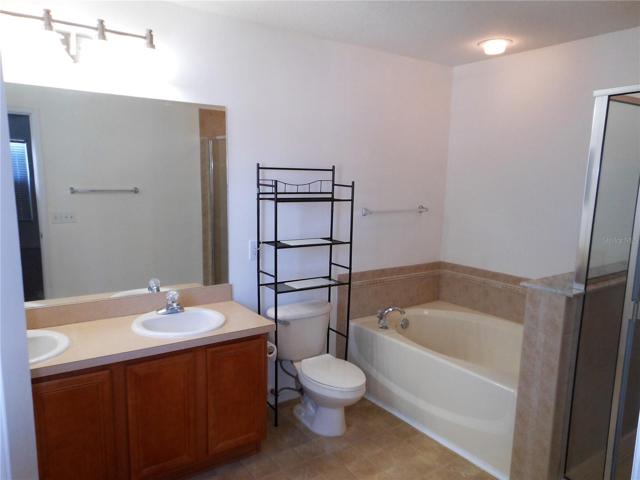Dual sink Master bath