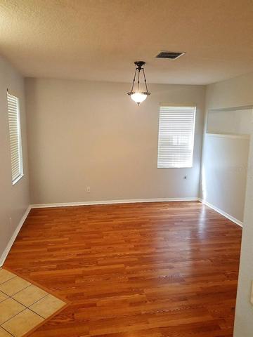 Entrance/ livingroom