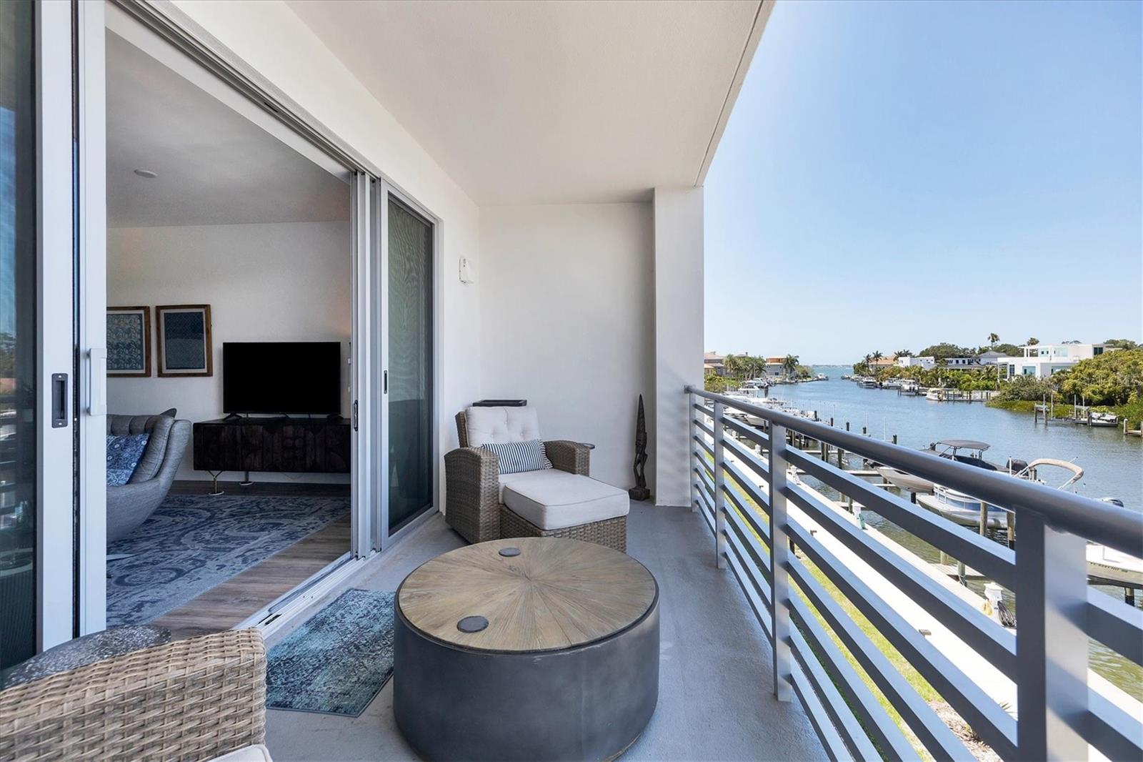 Water View all the way to the Bay!