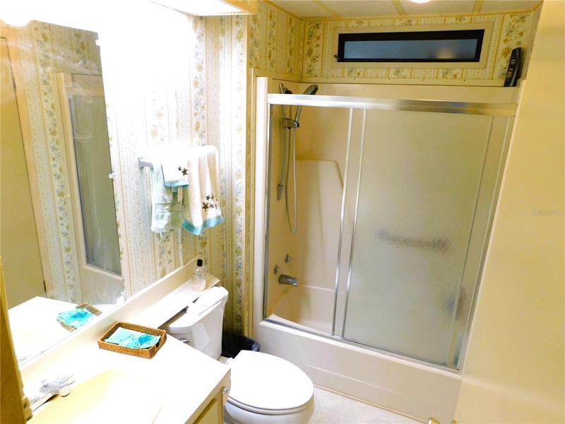 Guest bathroom.
