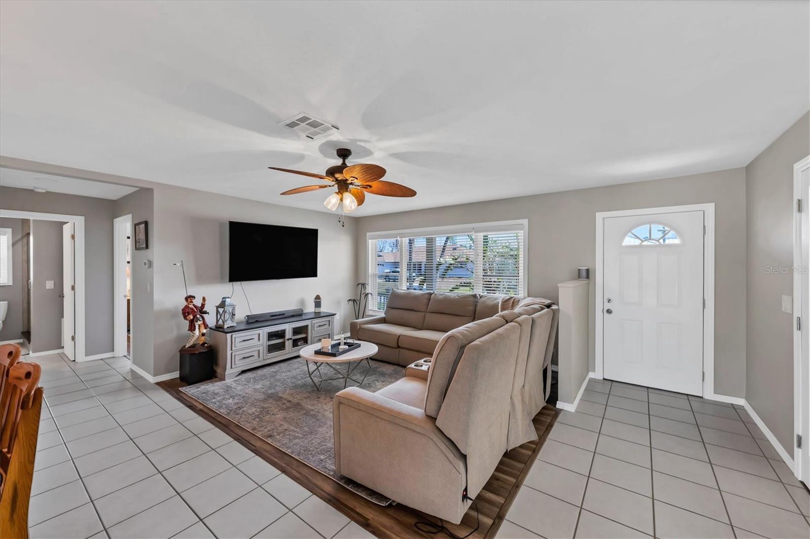 Englewood, Florida 34224, 2 Bedrooms Bedrooms, 0 ,2 BathroomsBathrooms,Residential Lease,For Rent,TITANIA,0,D6130249