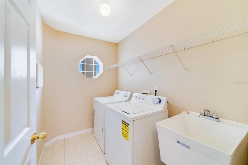 LAUNDRY ROOM.