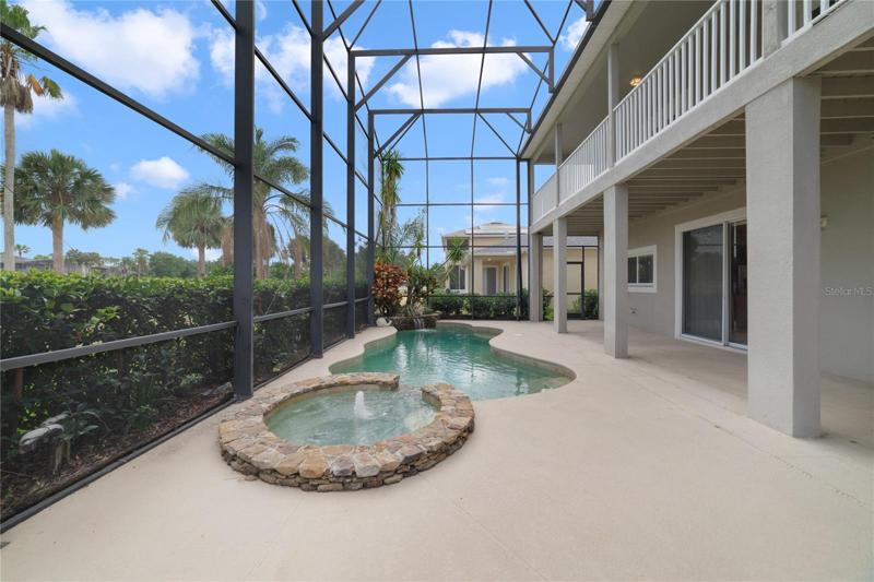 POOL/SPA.
