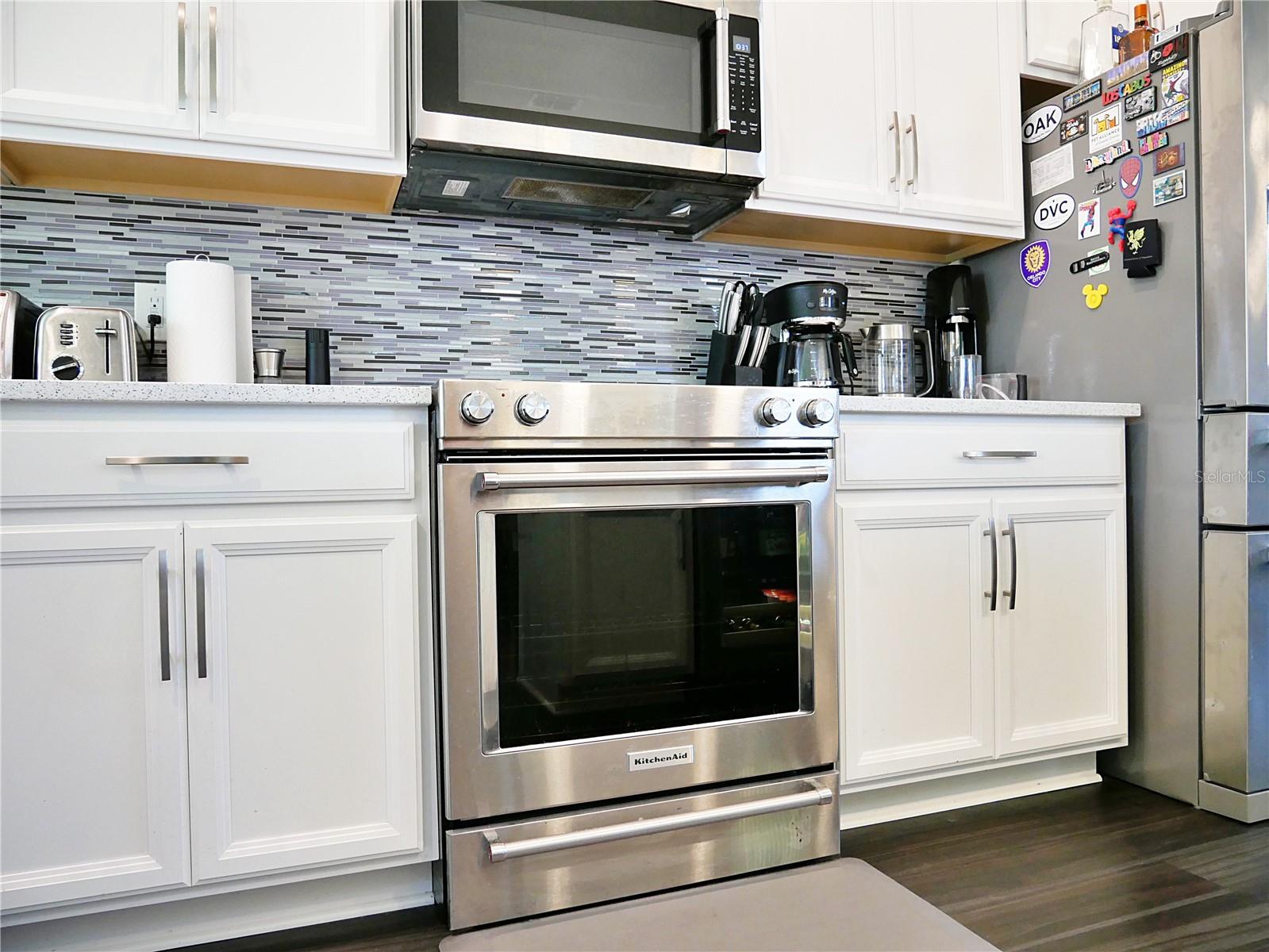 Solid Stove, Kitchen Aid it is.