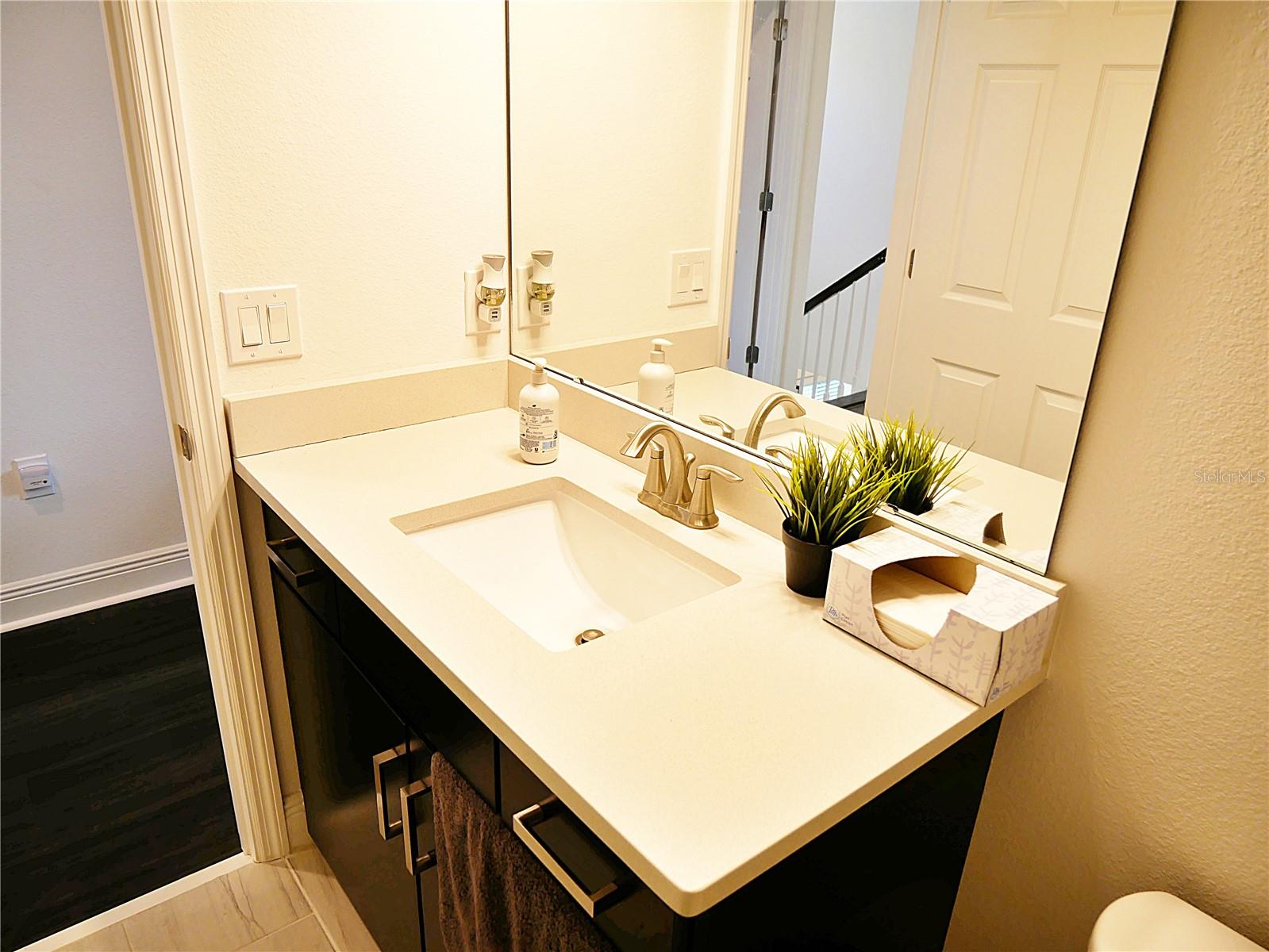 2nd Bathroom