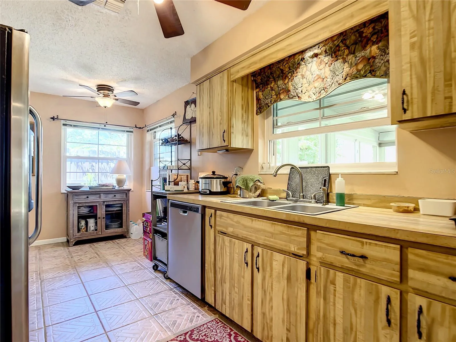 Longwood, Florida 32750, 5 Bedrooms Bedrooms, 0 ,3 BathroomsBathrooms,Residential,For Sale,RONALD REAGAN,0,O6105735