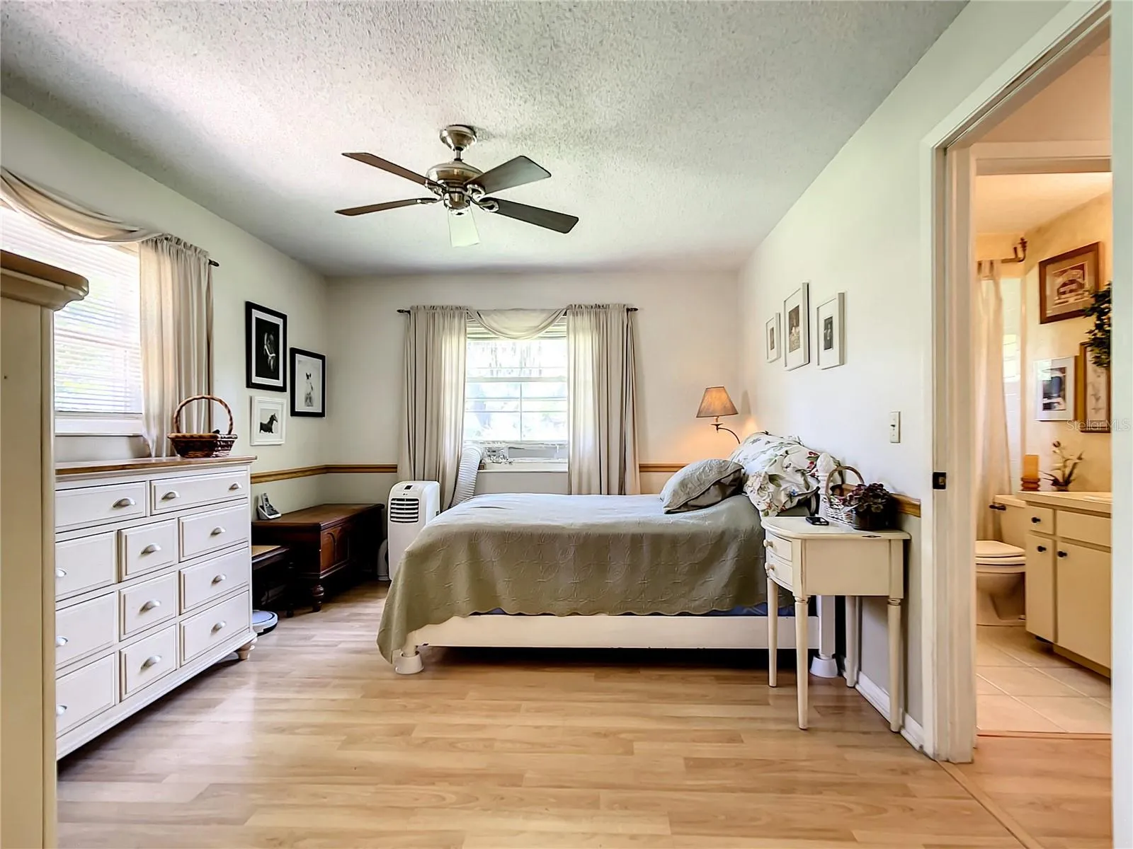 Longwood, Florida 32750, 5 Bedrooms Bedrooms, 0 ,3 BathroomsBathrooms,Residential,For Sale,RONALD REAGAN,0,O6105735