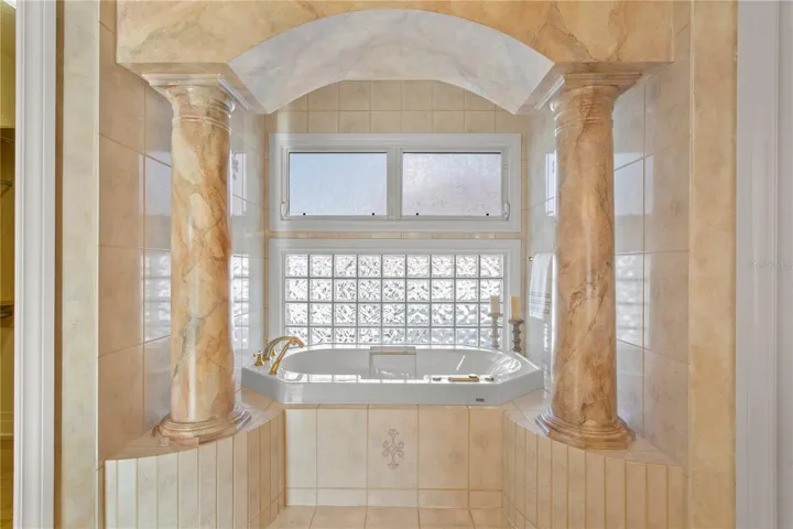 Spa Tub