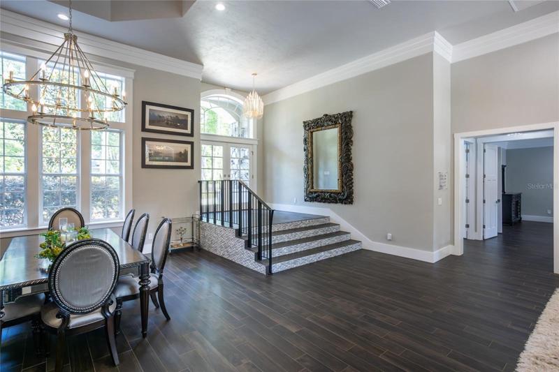 Foyer Formal Dine