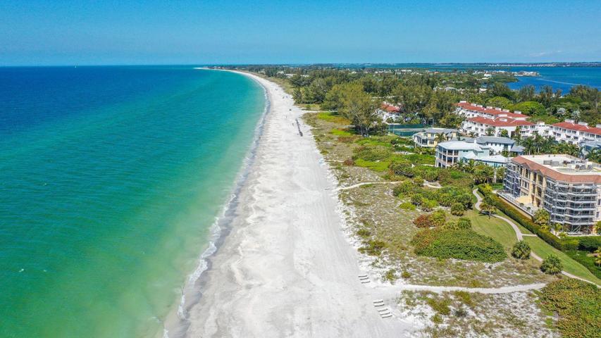Sandy Uncrowded Beach of Longboat Key