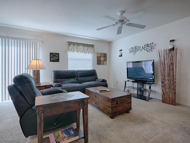 LIVING ROOM AREA