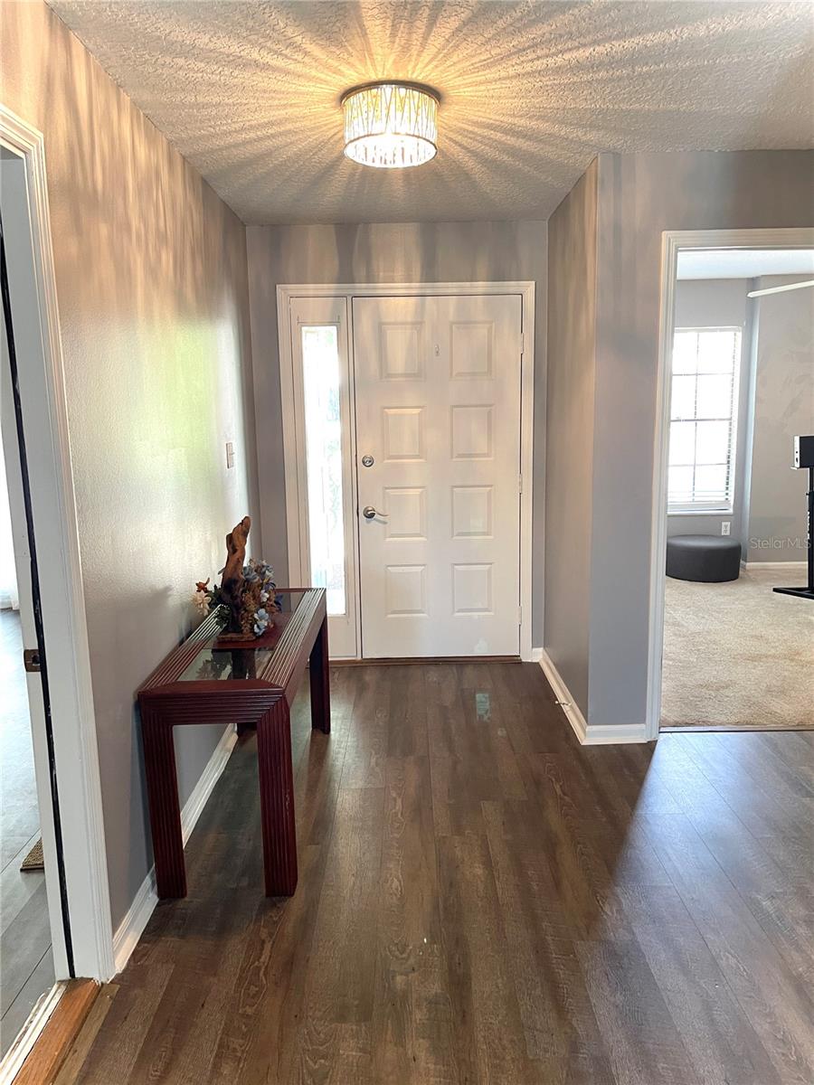 Foyer/entry