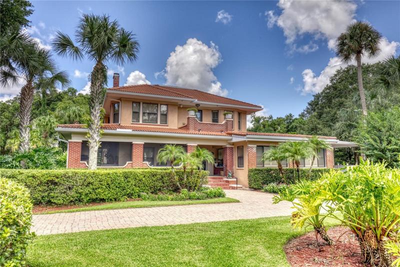 Front Exterior Main House 3400