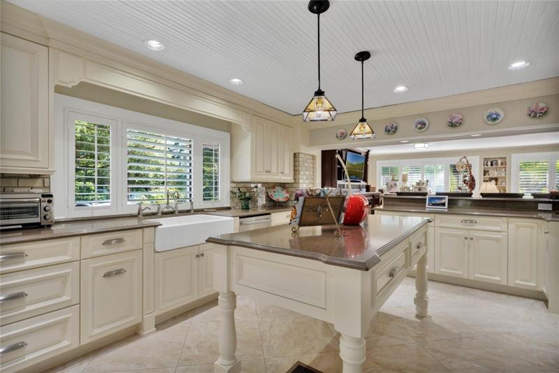main house kitchen