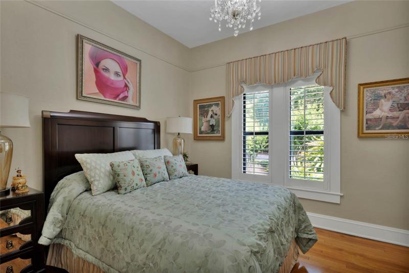 main house guest bedroom