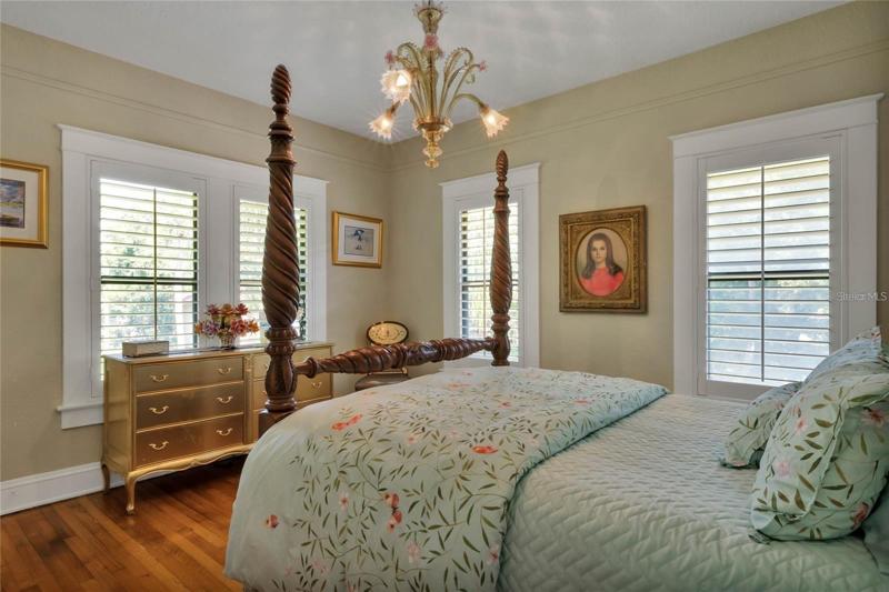 main house guest bedroom