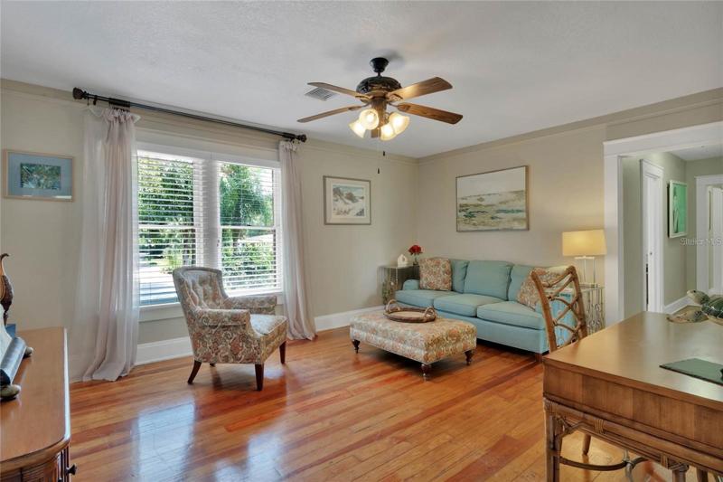 Guest house living/family room