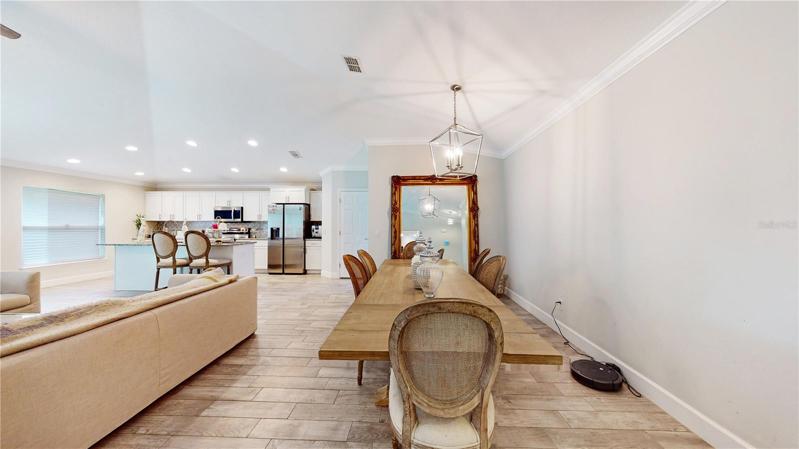 Formal dining area 