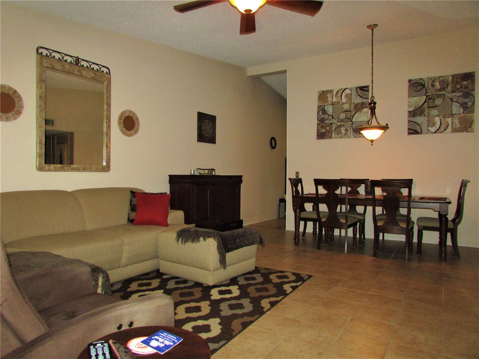 Living/Dining combo