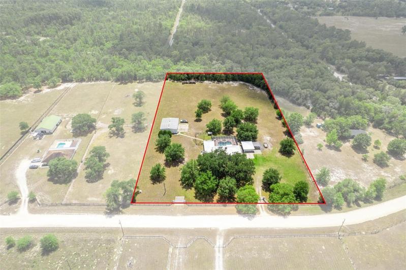 4.4 FENCED ACRES!