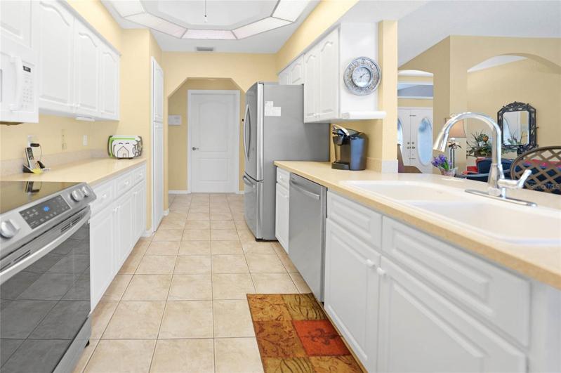 New Stainless Steel appliances (except for new microwave which can easily and affordably be changed out)!