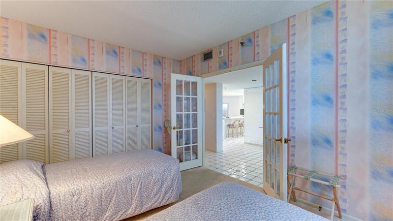 Guest bedroom 2