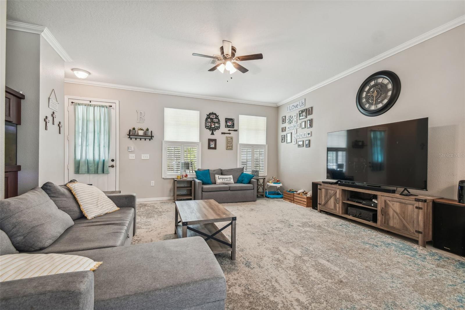Living (Previous flooring)