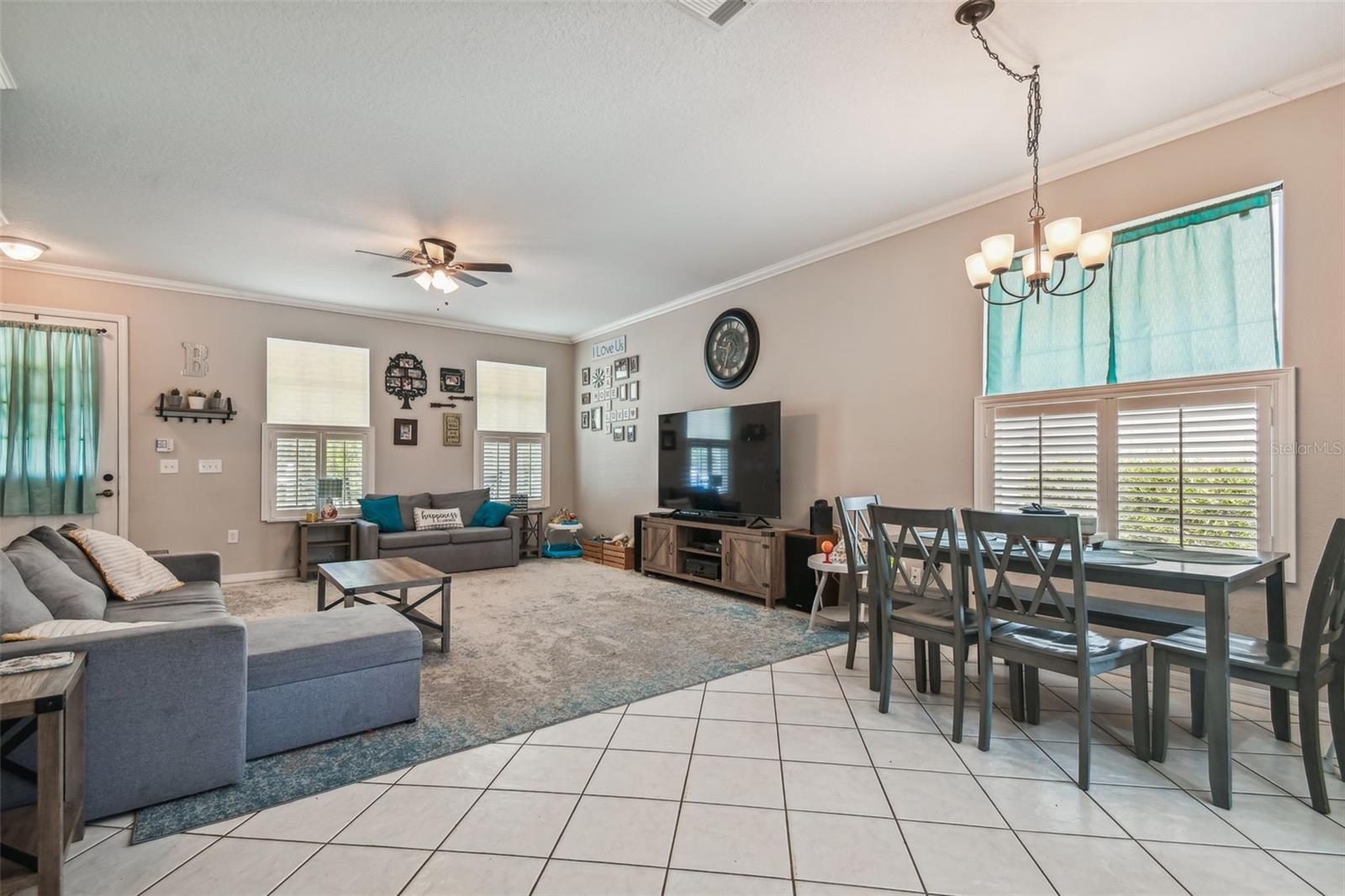 Living(Previous flooring)