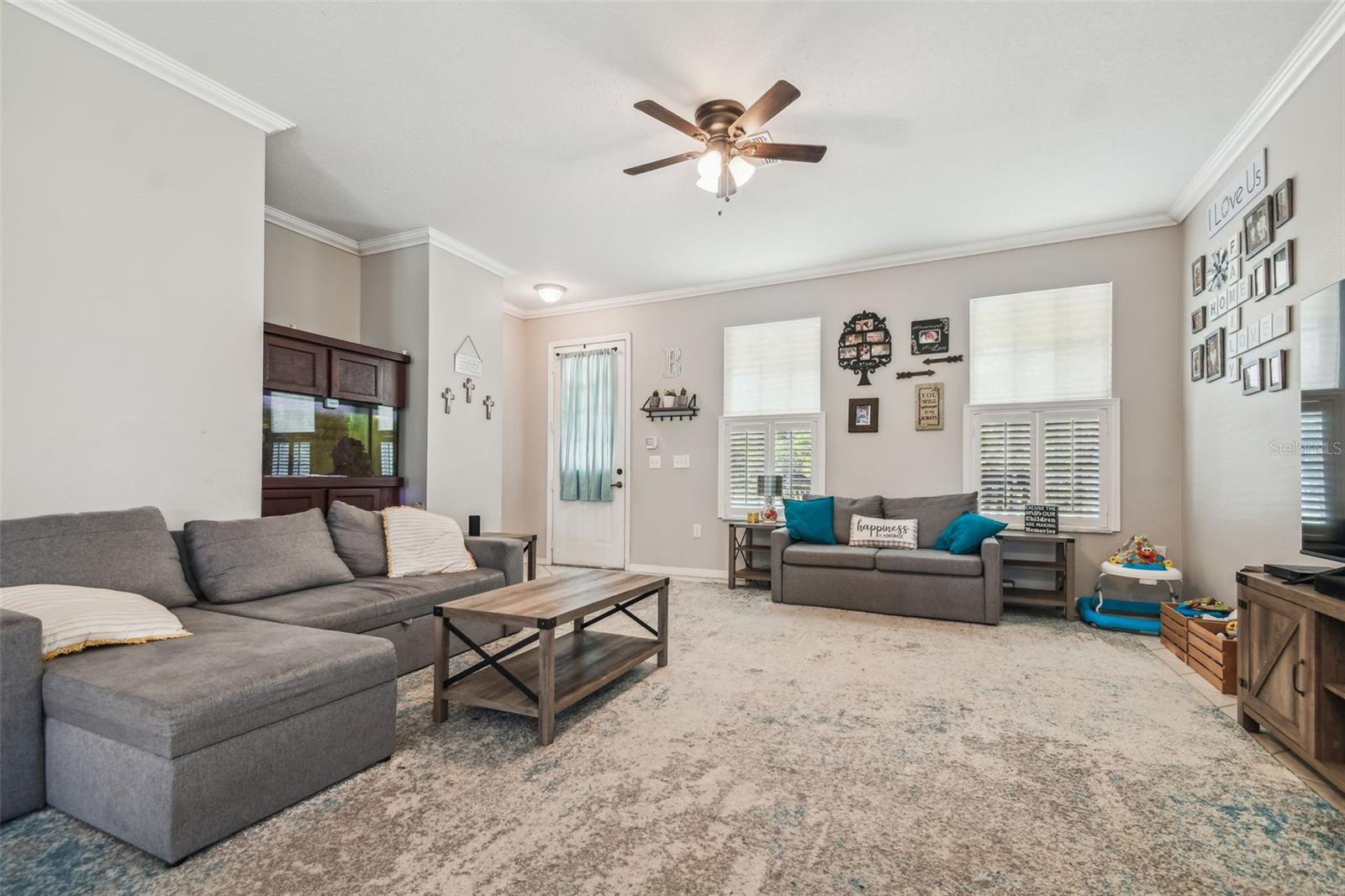 Living(Previous flooring)
