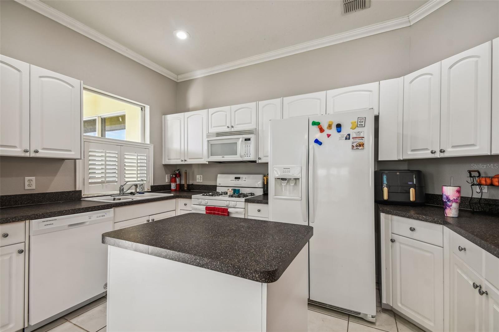 Kitchen(Previous flooring)