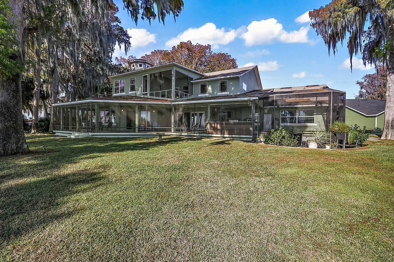 Spacious Backyard